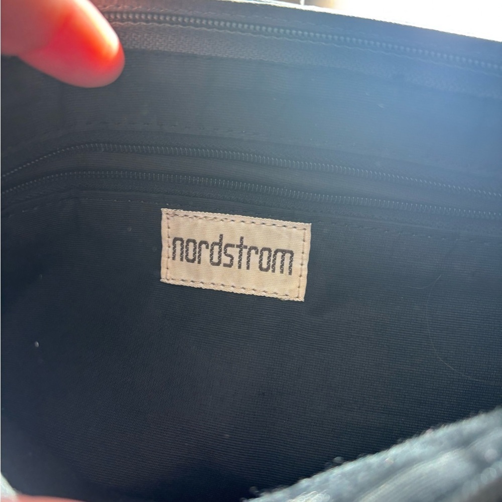 Elegant Grey Vintage Nordstrom Leather Wristlet Clutch 227 - Picture 3 of 5